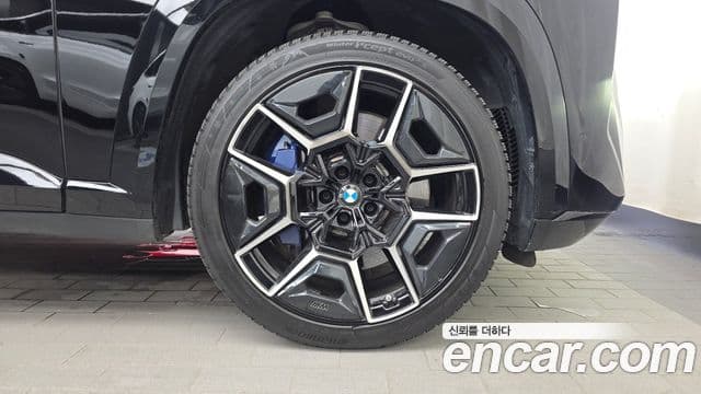 BMW XM 2025 — Photo 25/34