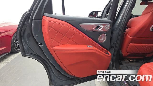 BMW XM 2025 — Photo 8/34