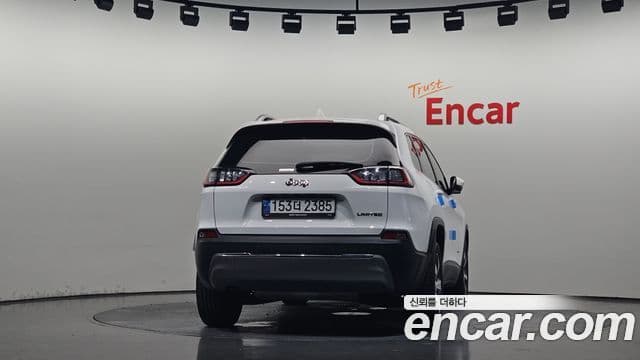Jeep Cherokee 2021 — Şəkil 4/30