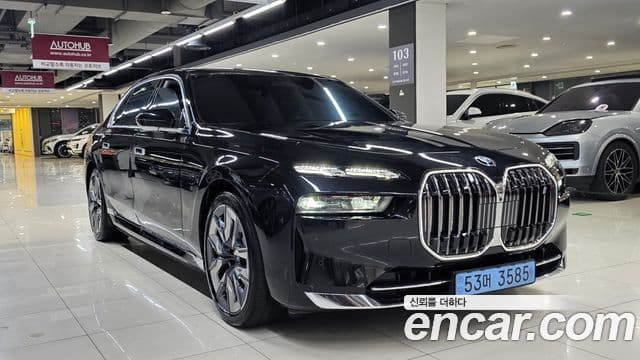 BMW i7 2023 — Şəkil 14/20