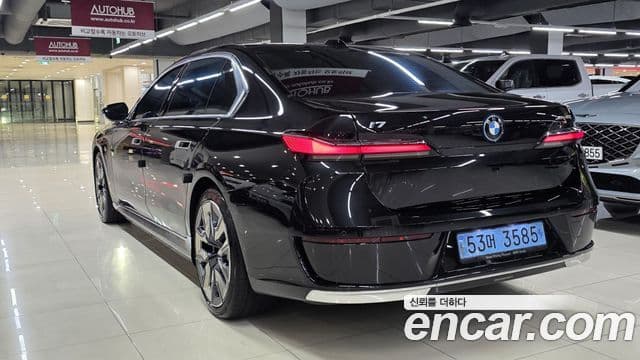 BMW i7 2023 — Şəkil 3/20