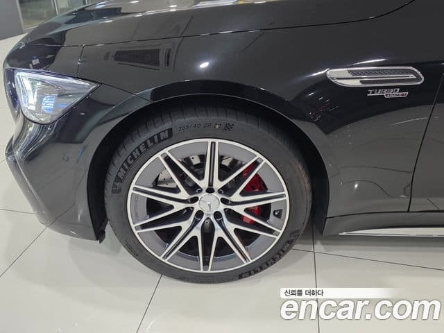 Mercedes-Benz AMG GT 2025 — Photo 12/18