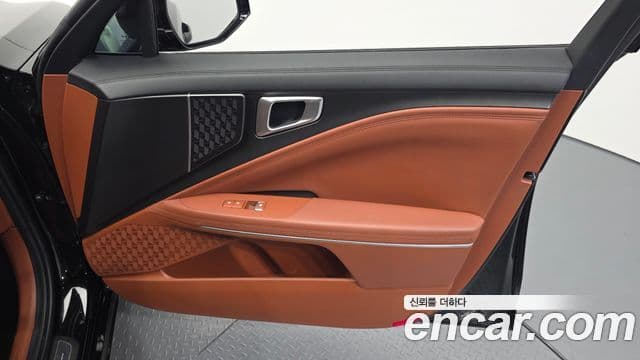 Kia K8 2024 — Photo 11/31