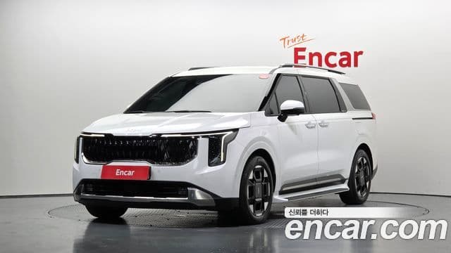 Kia Carnival 2024 — Фото 1/20