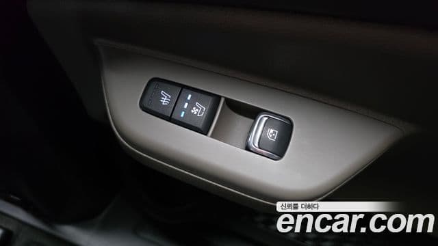 Kia Carnival 2024 — Фото 19/20