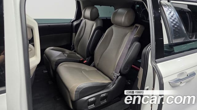 Kia Carnival 2024 — Photo 34/39