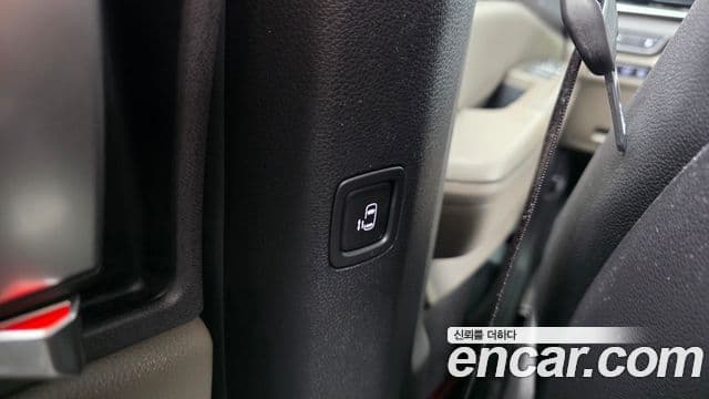 Kia Carnival 2024 — Photo 27/39