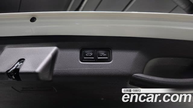 Kia Carnival 2024 — Photo 14/39