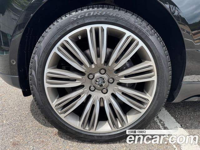 Land Rover Range Rover 2020 — Photo 3/20