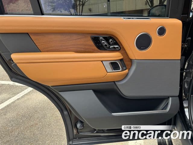 Land Rover Range Rover 2020 — Photo 11/20