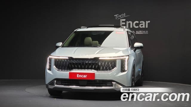 Kia Carnival 2023 — Фото 3/20