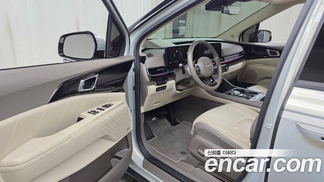 Kia Carnival 2023 — Фото 10/20