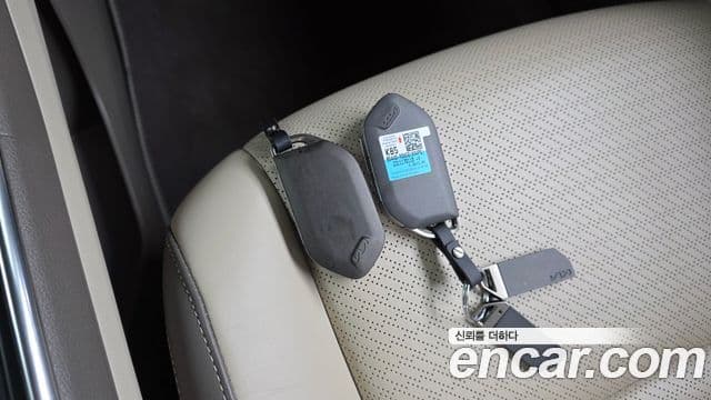 Kia Carnival 2023 — Фото 15/20