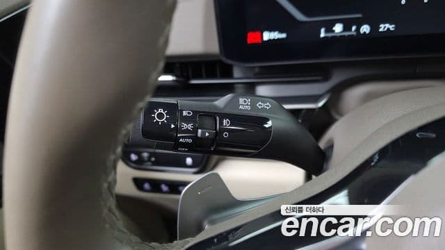 Kia Carnival 2023 — Photo 1/34