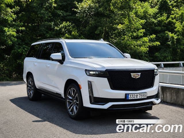 Cadillac Escalade 2023 — Фото 1/20