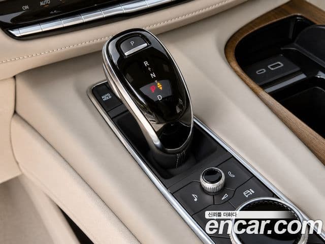 Cadillac Escalade 2023 — Фото 9/20