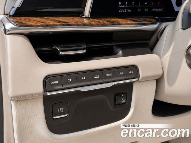 Cadillac Escalade 2023 — Фото 14/20