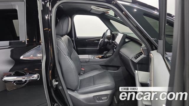 Toyota Alphard 2024 — Photo 2/20
