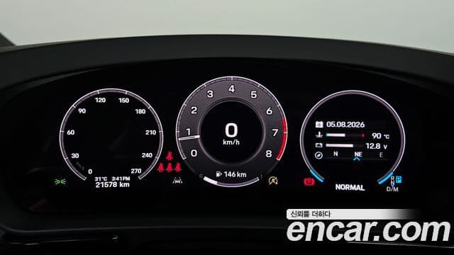Porsche Cayenne 2024 — ფოტო 33/38
