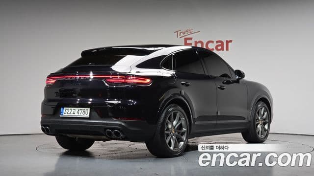 Porsche Cayenne 2022 — Photo 12/35