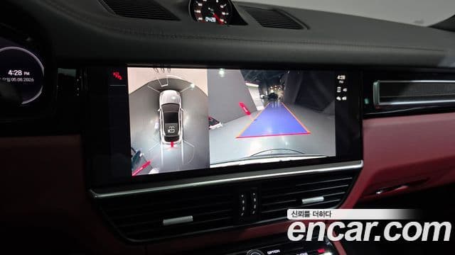 Porsche Cayenne 2022 — Photo 14/35