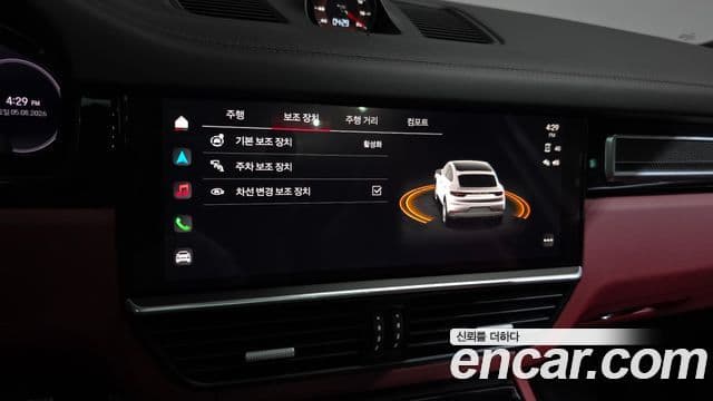 Porsche Cayenne 2022 — Photo 28/35