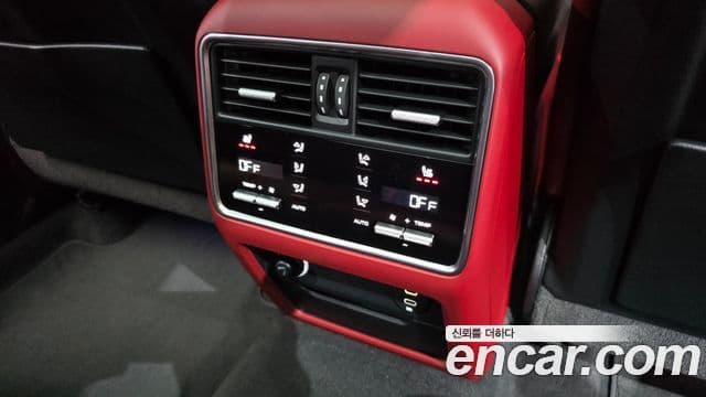 Porsche Cayenne 2022 — Photo 5/35