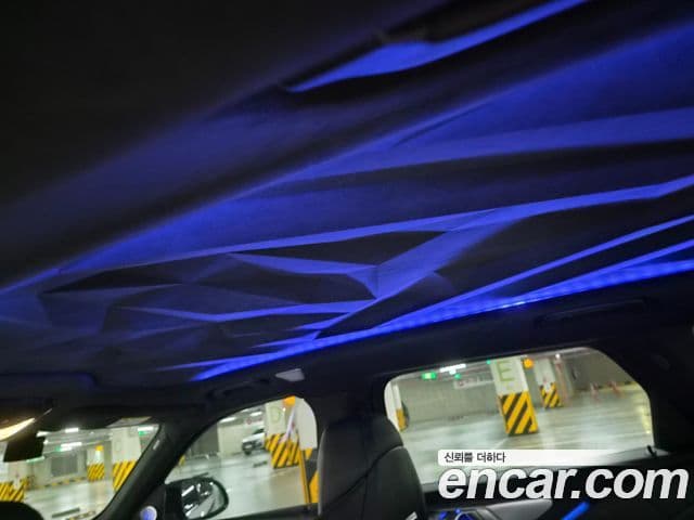 BMW XM 2025 — Photo 13/20