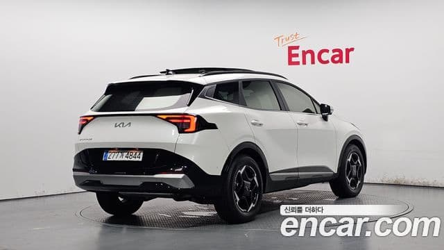 Kia Sportage 2025 — Фото 2/20