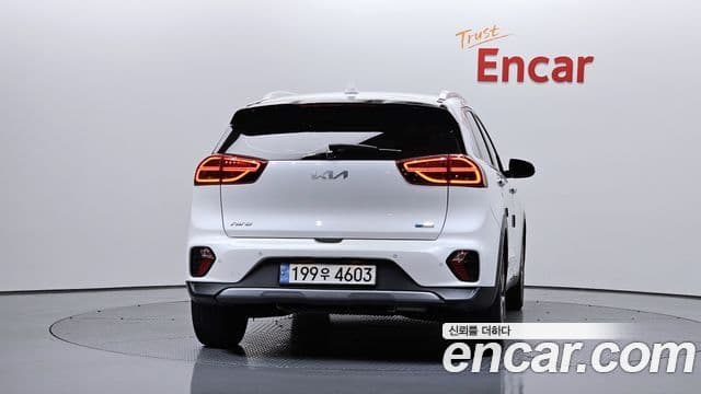 Kia Niro 2021 — Photo 9/20