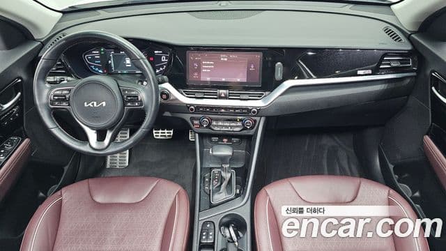 Kia Niro 2021 — Photo 13/20