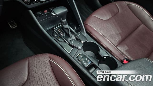 Kia Niro 2021 — Photo 19/20