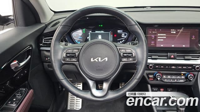 Kia Niro 2021 — Photo 18/20