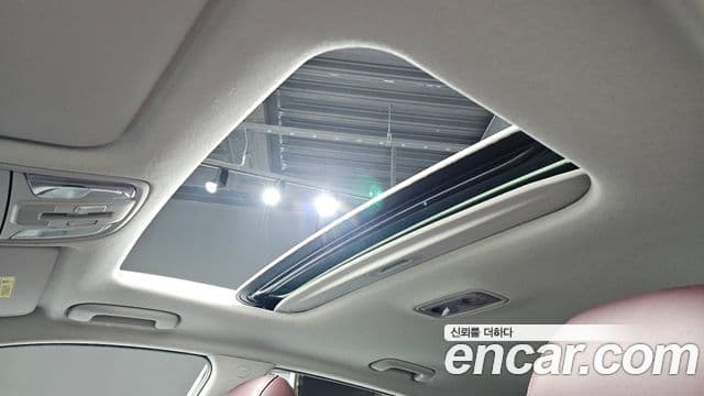 Kia Niro 2021 — Photo 2/20