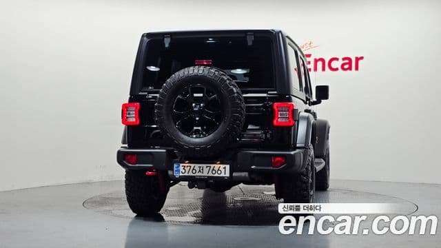 Jeep Wrangler 2023 — Photo 18/30