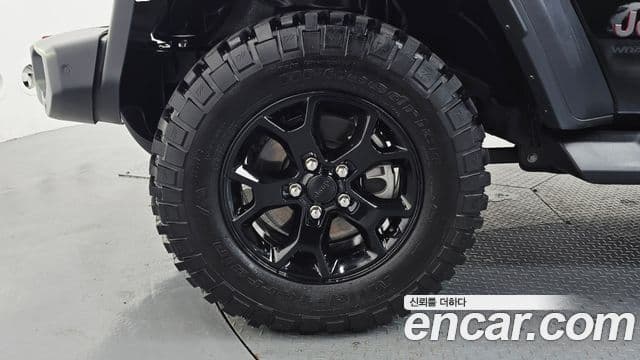 Jeep Wrangler 2023 — Photo 13/30