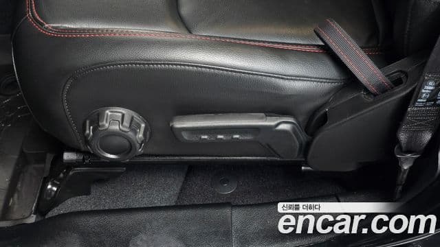 Jeep Wrangler 2023 — Photo 8/30