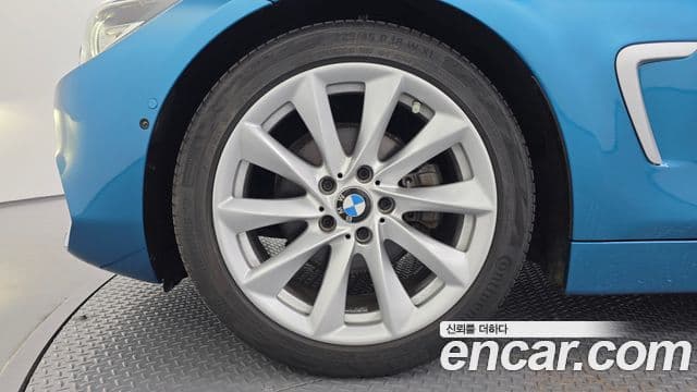 BMW 4 Series 2019 — Photo 29/30