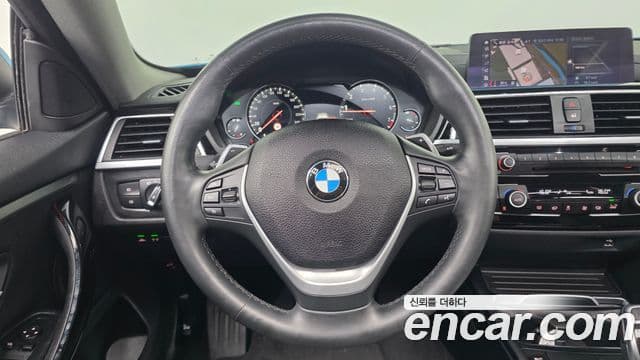 BMW 4 Series 2019 — Photo 21/30
