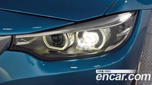 BMW 4 Series 2019 — Photo 17/30