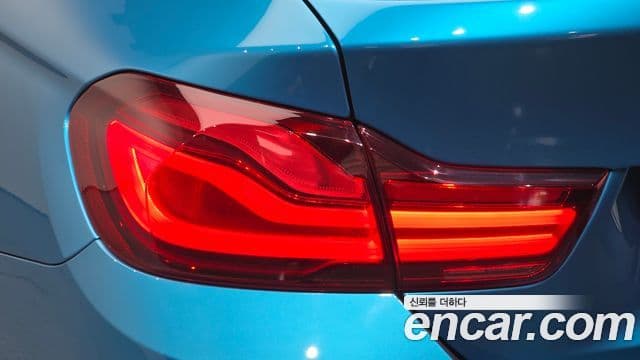 BMW 4 Series 2019 — Photo 25/30