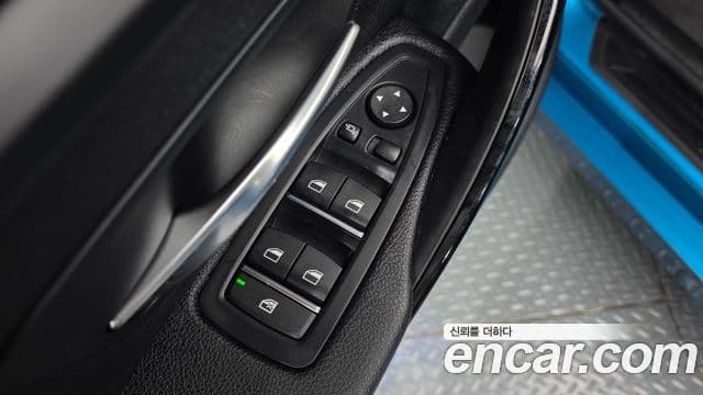 BMW 4 Series 2019 — Photo 19/30