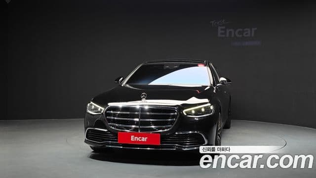 Mercedes-Benz S-Class 2021 — Photo 20/37