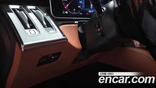 Mercedes-Benz S-Class 2021 — Photo 5/37