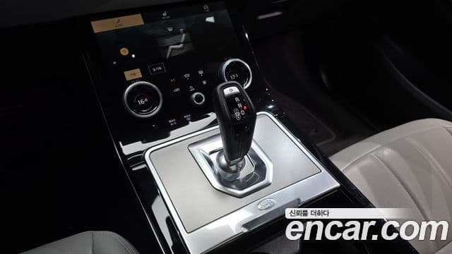 Land Rover Range Rover Evoque 2022 — Фото 9/20