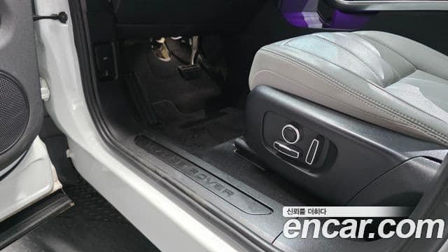 Land Rover Range Rover Evoque 2022 — Фото 17/20