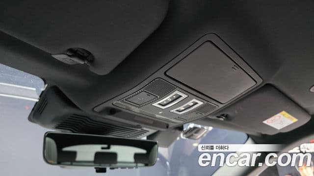 Land Rover Range Rover Evoque 2022 — Фото 18/20