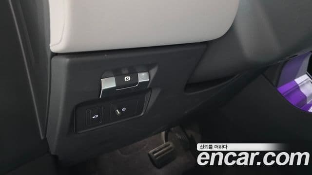 Land Rover Range Rover Evoque 2022 — Фото 19/20