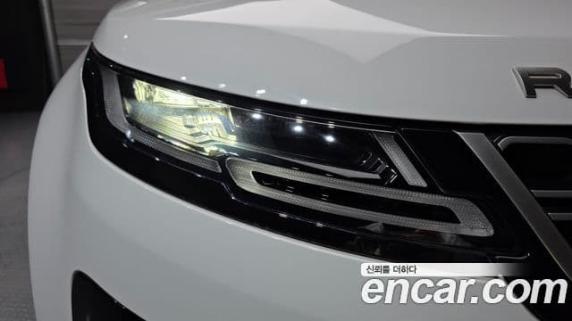 Land Rover Range Rover Evoque 2022 — Şəkil 24/35