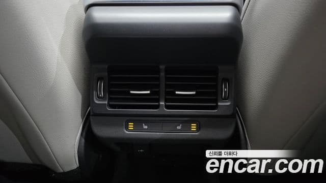 Land Rover Range Rover Evoque 2022 — Şəkil 19/35